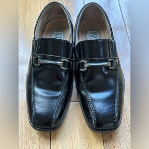 Florsheim Youth Black Reveal Jr Leather Loafers Size 4